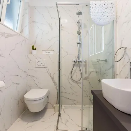 Karla's Exclusive Апартаменты